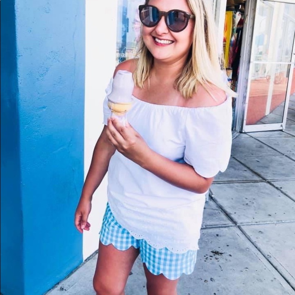Vineyard Vines: White Embroidered Off-Shoulder Top